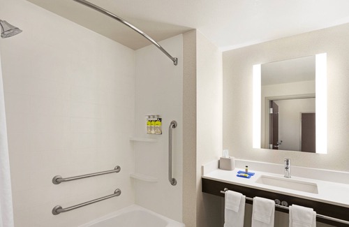 Durant Hotel | Holiday Inn Express Hotel & Suites Durant by IHG