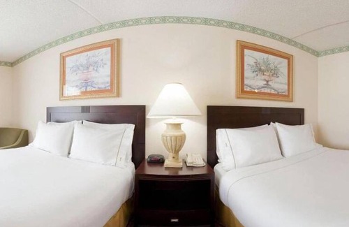 Palmer Hotel | Holiday Inn Express Hotel & Suites Easton by IHG