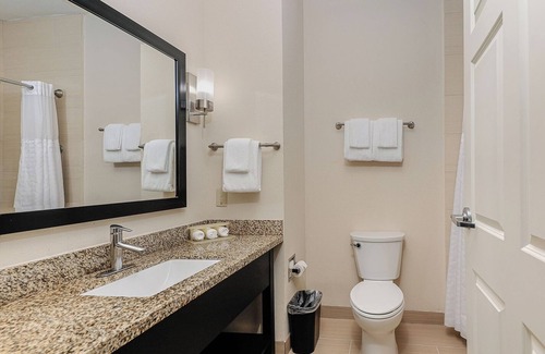 Garden Oaks Hotel | Holiday Inn Express Hotel & Suites Houston NW-Brookhollow by IHG