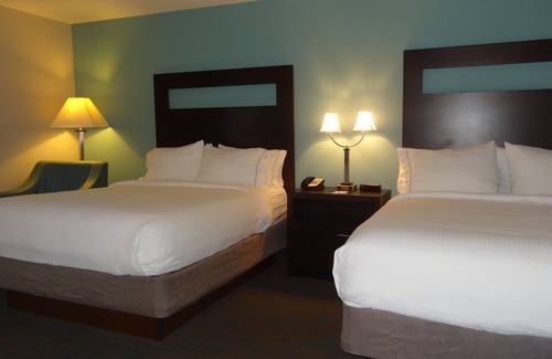 Bonner Springs Hotel | Holiday Inn Express Kansas City-Bonner Springs by IHG