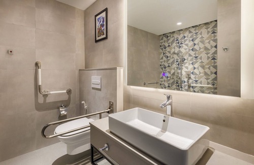 Kathmandu Hotel | Holiday Inn Express Kathmandu Naxal by IHG