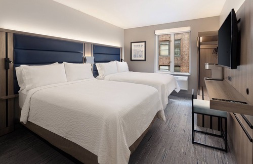 Chelsea Hotel | Holiday Inn Express NYC Chelsea – NoMad Area by IHG