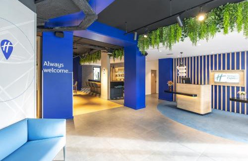 Poissy Hotel | Holiday Inn Express Paris - Poissy by IHG