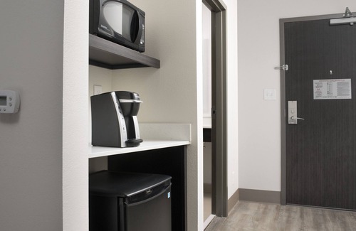 Downtown Hotel | Holiday Inn Express Pensacola Downtown by IHG