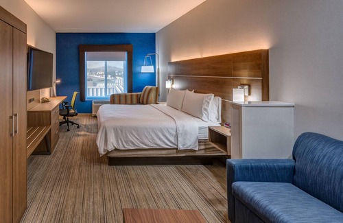 Reno Hotel | Holiday Inn Express Reno Airport by IHG