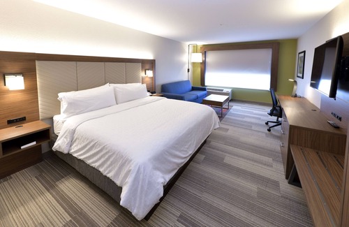 Millersburg Hotel | Holiday Inn Express & Suites Millersburg by IHG