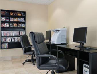 Statesboro Hotel | Holiday Inn Express Statesboro by IHG