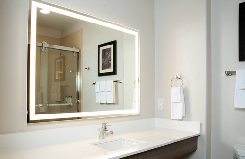 Las Cruces Hotel | Holiday Inn Express & Suites Las Cruces North by IHG