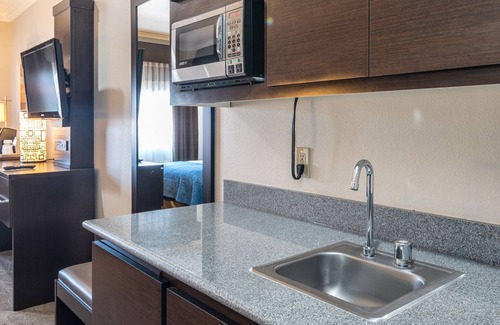 Santa Clara Hotel | Holiday Inn Express & Suites Santa Clara by IHG