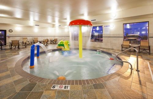 Sioux Falls Hotel | Holiday Inn Express & Suites Sioux Falls Southwest by IHG