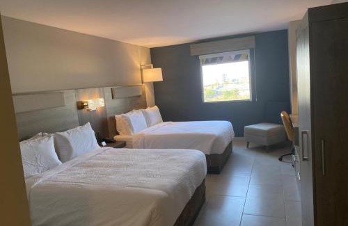 Mazatlán Hotel | Holiday Inn Express & Suites Mazatlan by IHG