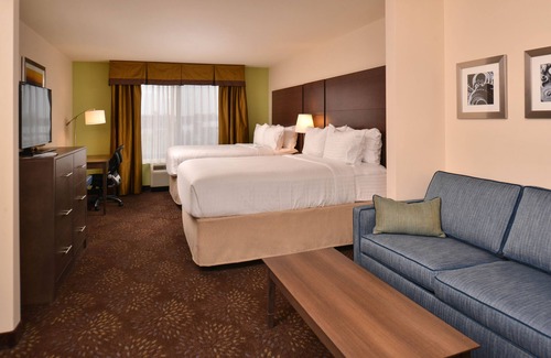 Dearborn Hotel | Holiday Inn Express & Suites Dearborn SW - Detroit Area by IHG