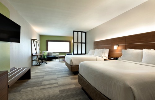 Edinburg Hotel | Holiday Inn Express & Suites Edinburg-McAllen Area by IHG