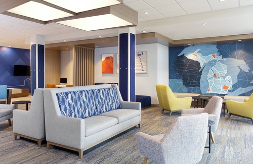 Mount Saint Joseph Hotel | Holiday Inn Express Hebron Cincinnati Airport By Ihg