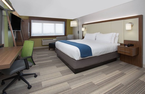 Wyomissing Hotel | Holiday Inn Express & Suites Wyomissing by IHG