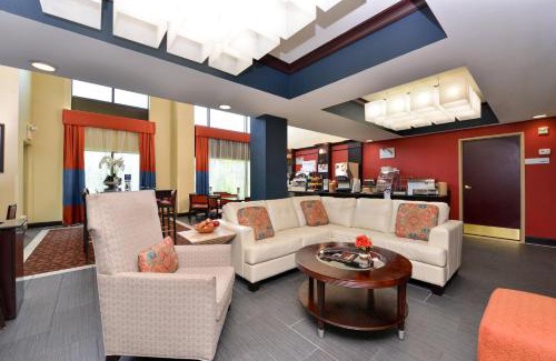 Sunset Valley Hotel | Holiday Inn Express & Suites Austin SW - Sunset Valley, and IHG Hotel