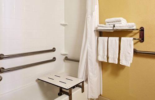 Alcoa Hotel | Holiday Inn Express & Suites Alcoa (Knoxville Airport) by IHG