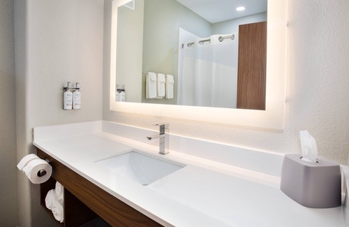 Barker Hotel | Holiday Inn Express & Suites Houston West - Katy by IHG