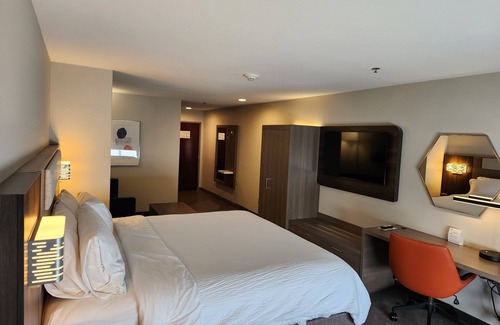 Perry Hotel | Holiday Inn Express Hotel & Suites Perry by IHG