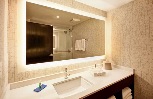 East Texas Hotel | Holiday Inn Express & Suites Allentown-Dorney Park Area by IHG