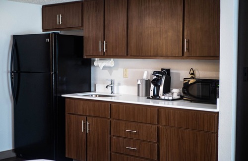 Concord Hotel | Holiday Inn Express & Suites Charlotte-Concord-I-85 by IHG