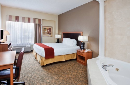 Concord Hotel | Holiday Inn Express & Suites Charlotte-Concord-I-85 by IHG