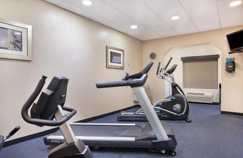 Murphy Hotel | Holiday Inn Express & Suites Murphy by IHG