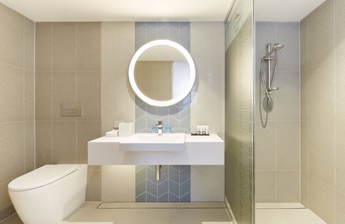 Mascot Hotel | Holiday Inn Express Sydney Airport by IHG