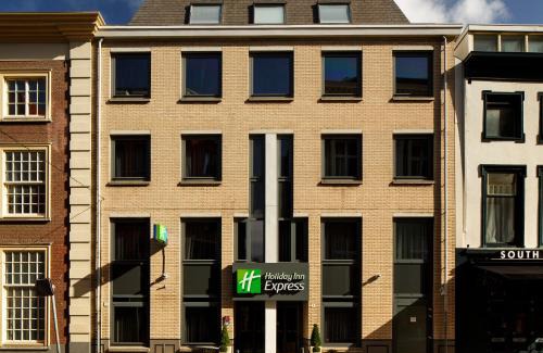 The Hague Center Hotel | Holiday Inn Express The Hague - Parliament by IHG