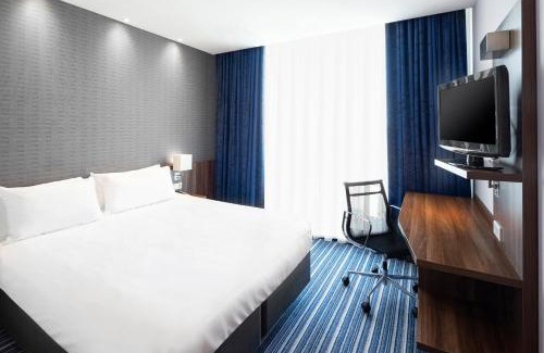 The Hague Center Hotel | Holiday Inn Express The Hague - Parliament by IHG