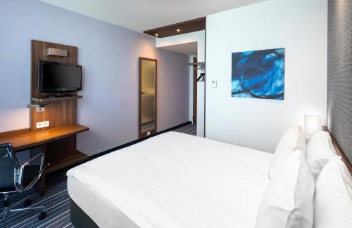 The Hague Center Hotel | Holiday Inn Express The Hague - Parliament by IHG