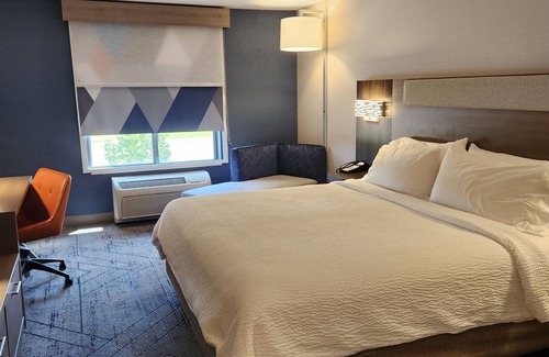 Crawfordsville Hotel | Holiday Inn Express Hotel & Suites Crawfordsville by IHG