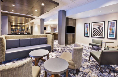 Okemos Hotel | Holiday Inn Express & Suites Okemos - University Area, an IHG Hotel