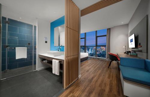 Zhuhai Gongbei Hotel | Holiday Inn Express Zhuhai Gongbei by IHG