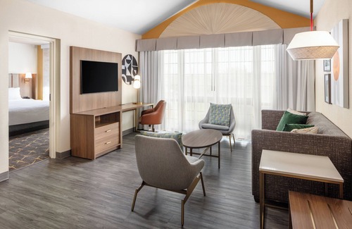 Springfield Hotel | Holiday Inn Hotel & Suites Springfield - I-44 by IHG