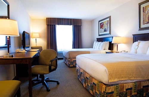 Northwest Edmonton Hotel | Holiday Inn Hotel & Suites-West Edmonton by IHG