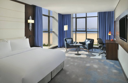 Jeddah Hotel | Holiday Inn Jeddah Corniche by IHG