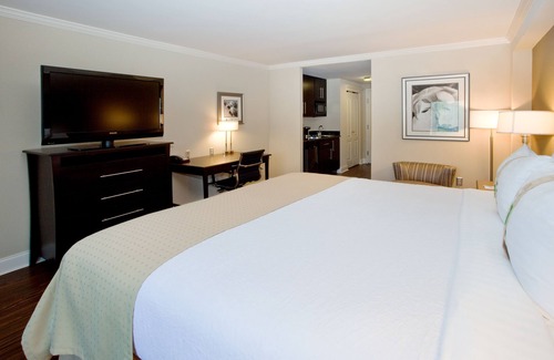 Macon Hotel | Holiday Inn Macon North by IHG