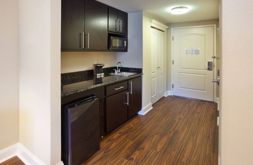 Macon Hotel | Holiday Inn Macon North by IHG