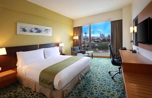 Malacca City Hotel | Holiday Inn Melaka by IHG