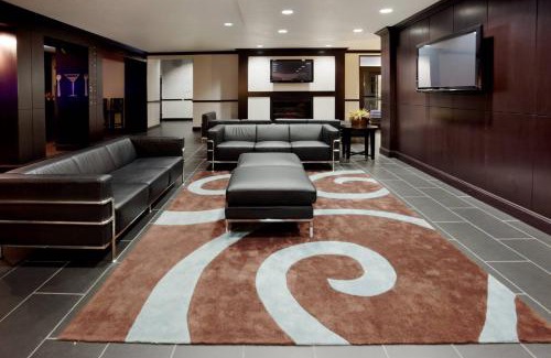 Far North Central Hotel | Holiday Inn N Stone Oak