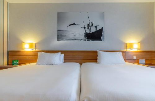 Saint-Laurent-du-Var Hotel | Holiday Inn Nice - Port St Laurent by IHG