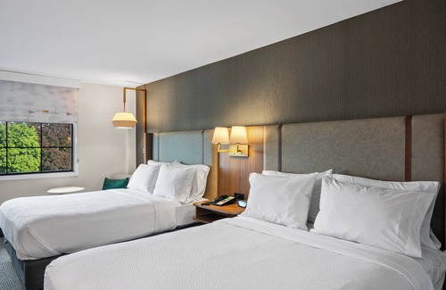 Downtown Niagara Falls Hotel | Holiday Inn Niagara Falls State Park Entry by IHG