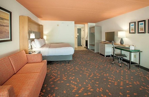 Ferry Pass Hotel | Hotel de 3 estrellas ∙ Holiday Inn Pensacola - University Area, an IHG Hotel