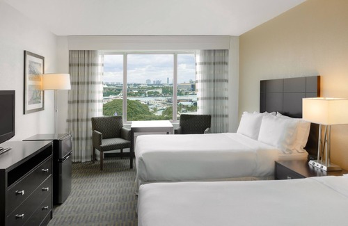Downtown Miami Hotel | Holiday Inn Port of Miami - Downtown by IHG