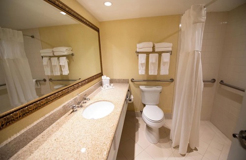 Bar Harbor Hotel | Holiday Inn Resort Bar Harbor - Acadia Natl Park by IHG