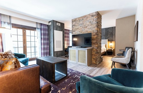 Deadwood Hotel | Holiday Inn Resort Deadwood Mountain Grand by IHG