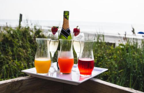 Surfside Beach Complejo | Holiday Inn Resort Oceanfront at Surfside Beach by IHG