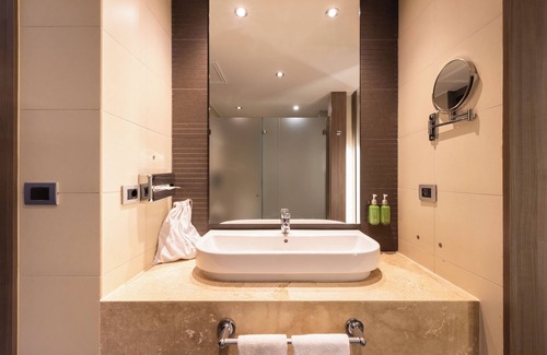 Pudahuel Hotel | Holiday Inn Santiago - Airport Terminal by IHG
