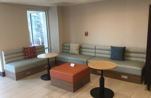Arcadia Hotel | Holiday Inn Spartanburg Northwest by IHG